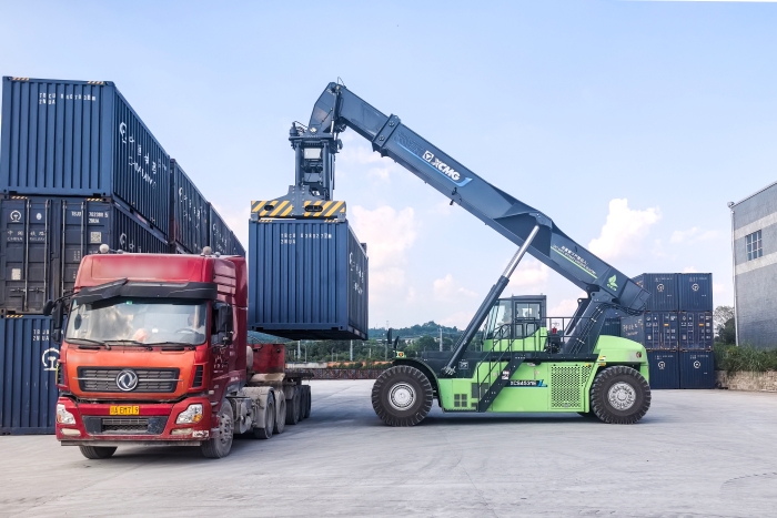 绿色赋能！大宗物资转运的“效能标杆”